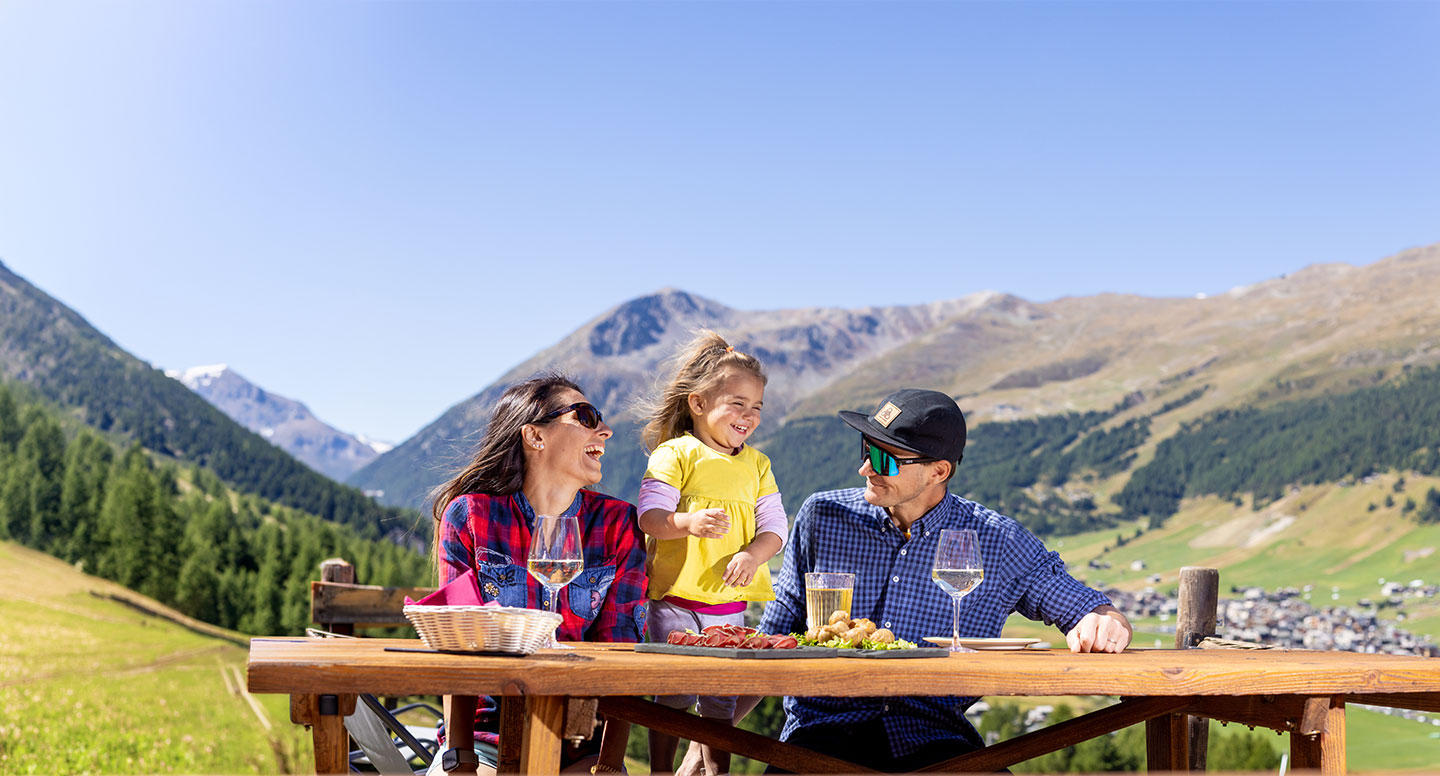 Family Bike Tour con pranzo in Malga/Agriturismo